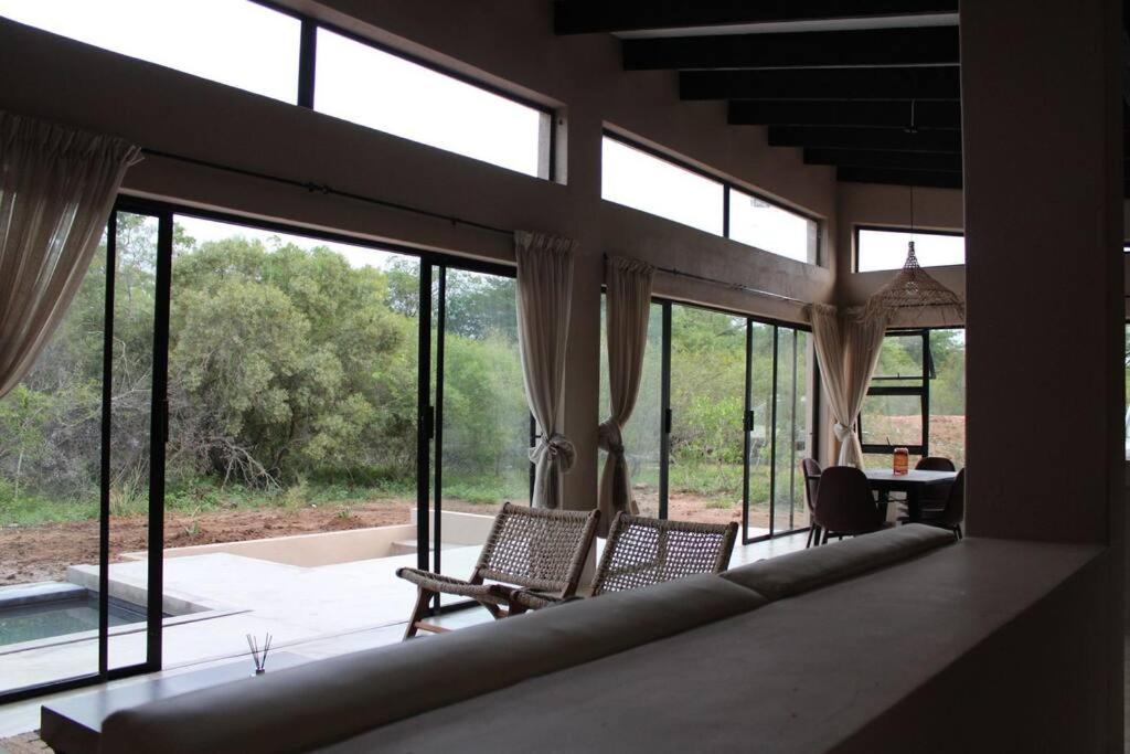 Lereko Bush Villa view 4