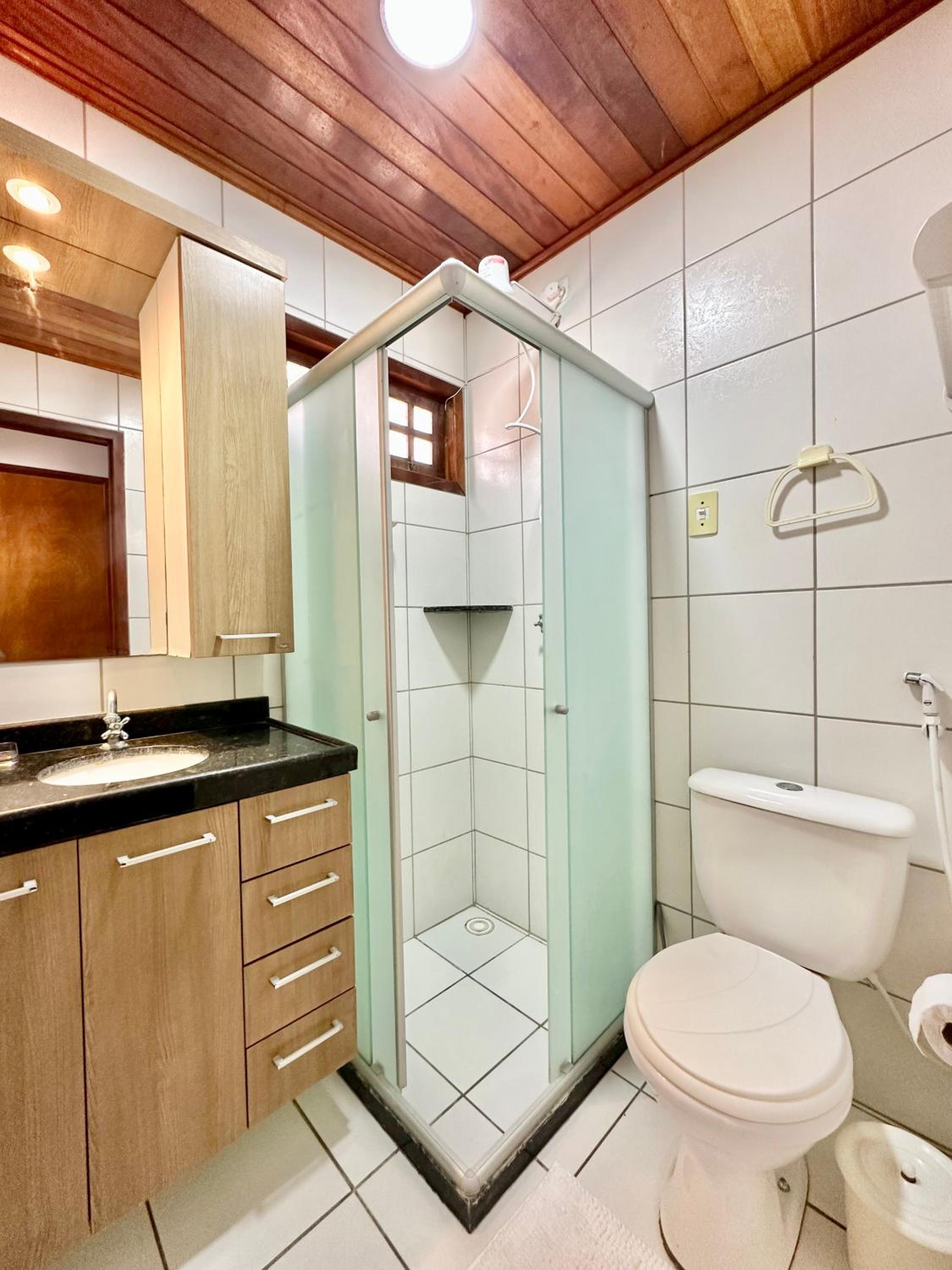 VouReservar Village Carneiros Bangalô 4 quartos!