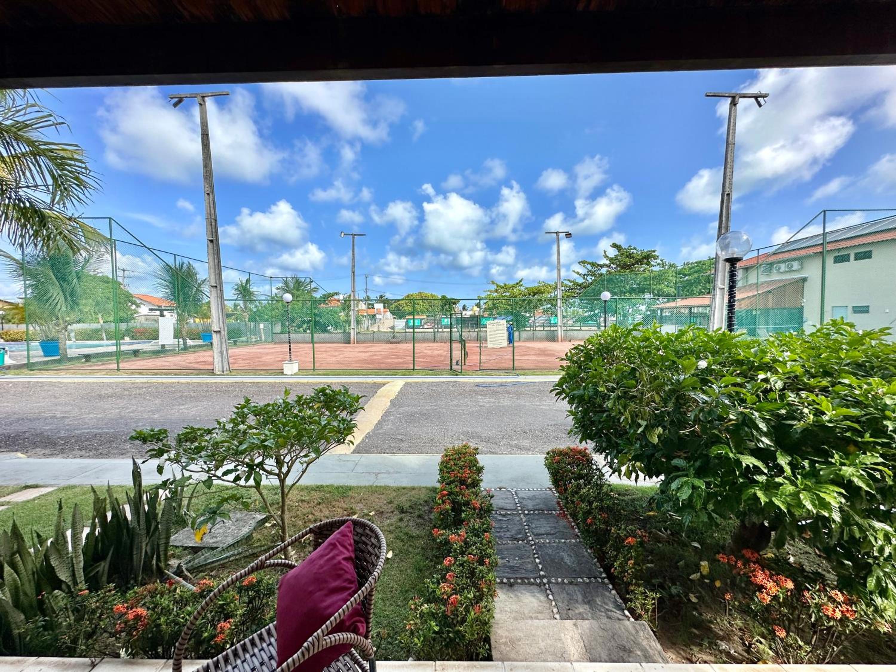 VouReservar Village Carneiros Bangalô 4 quartos!