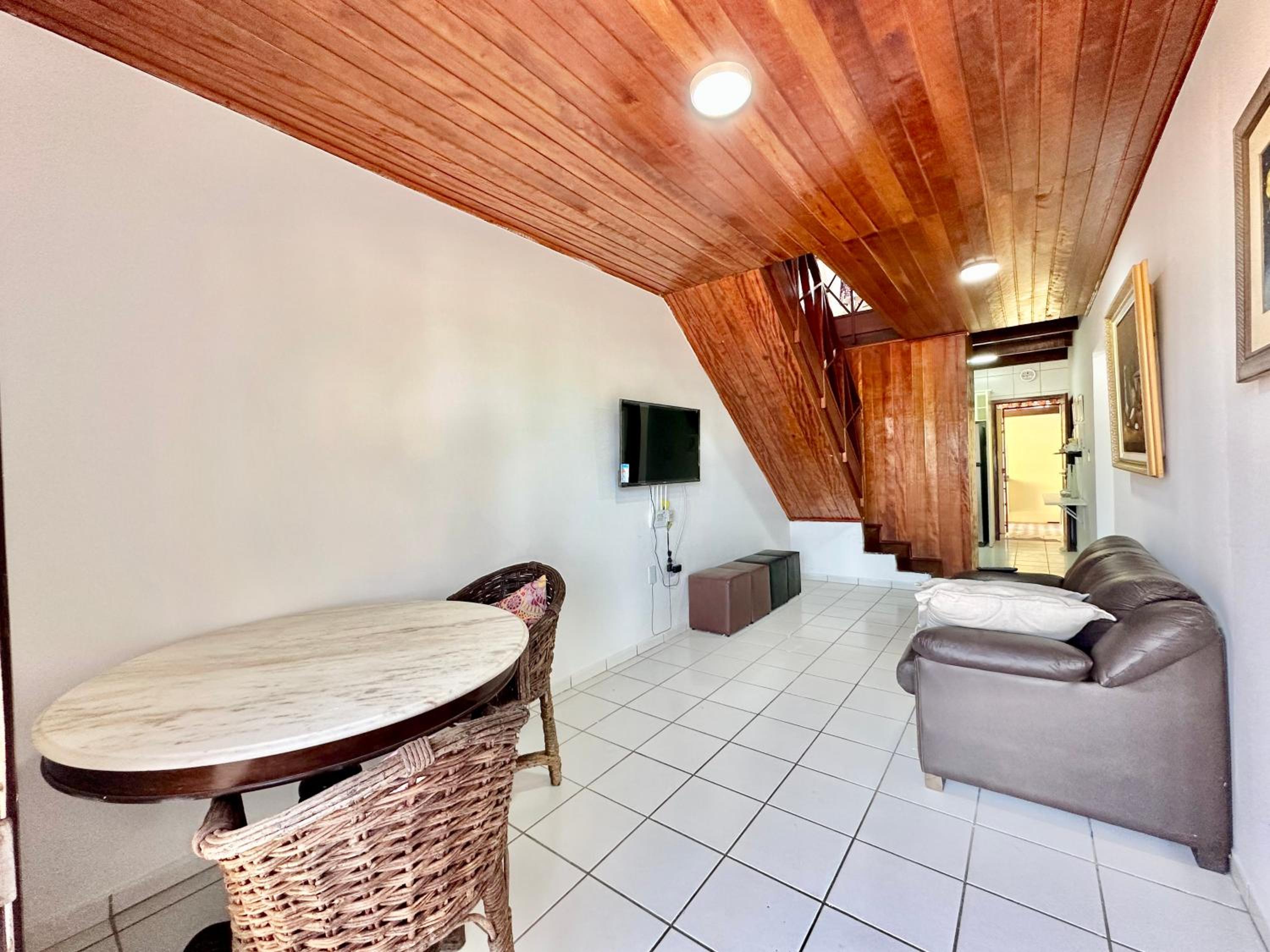 VouReservar Village Carneiros Bangalô 4 quartos!