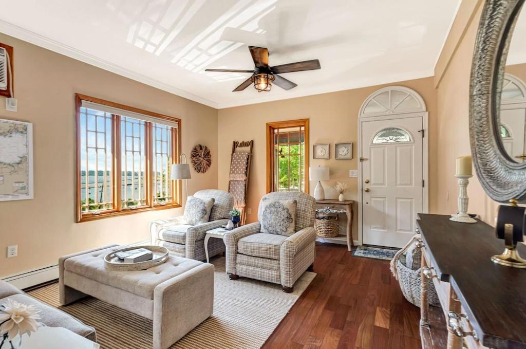 New Listing ! Captain's Cottage - Cold Spring Harbor Water Views - Property Image 38