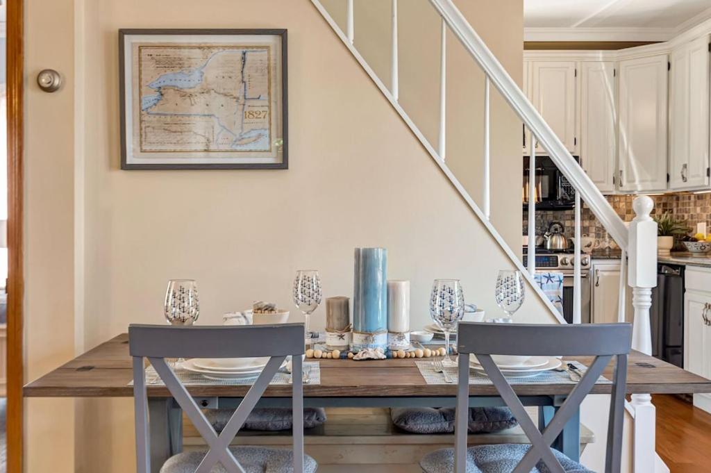 New Listing ! Captain's Cottage - Cold Spring Harbor Water Views - Property Image 45