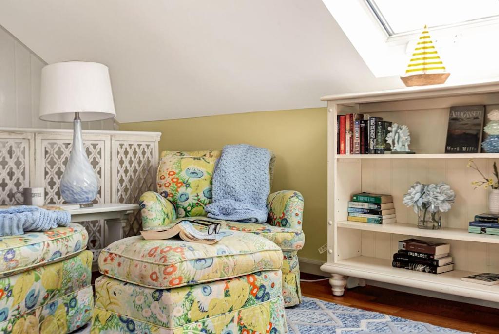 New Listing ! Captain's Cottage - Cold Spring Harbor Water Views - Property Image 44