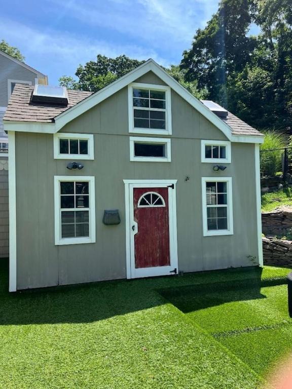 New Listing ! Captain's Cottage - Cold Spring Harbor Water Views - Property Image 40