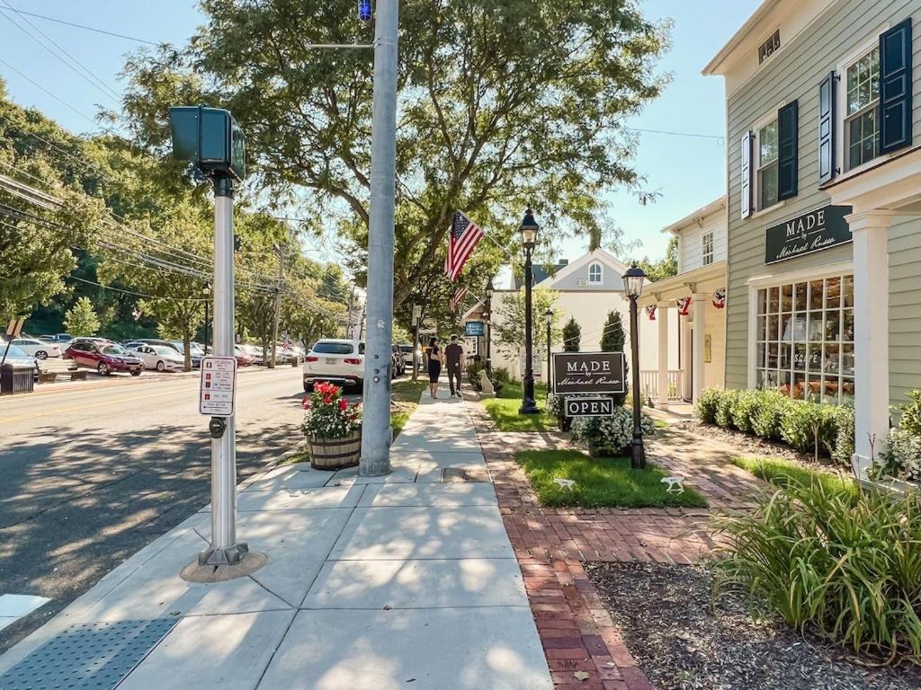 New Listing ! Captain's Cottage - Cold Spring Harbor Water Views - Property Image 39