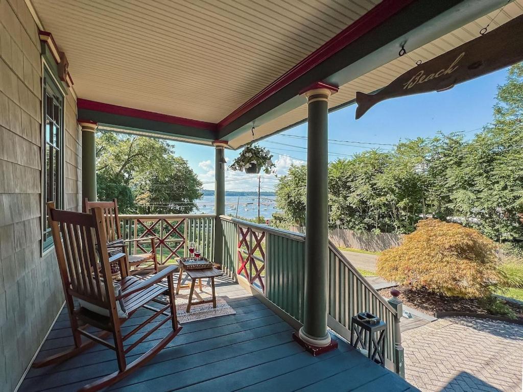 New Listing ! Captain's Cottage - Cold Spring Harbor Water Views - Property Image 63