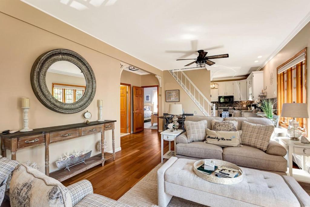 New Listing ! Captain's Cottage - Cold Spring Harbor Water Views - Property Image 62