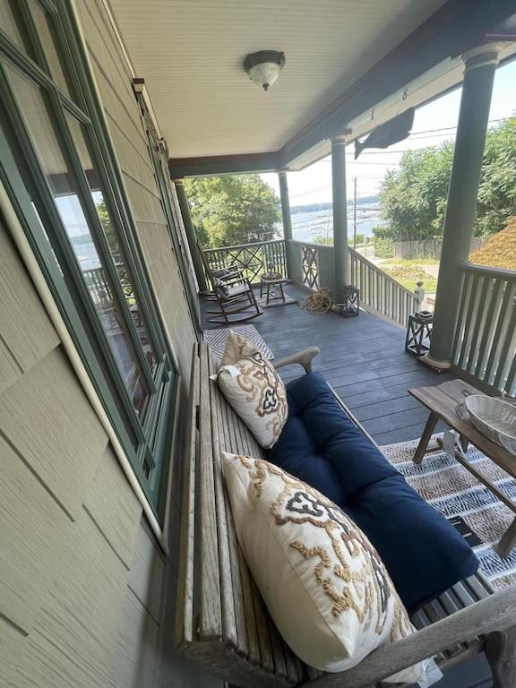 New Listing ! Captain's Cottage - Cold Spring Harbor Water Views - Property Image 14