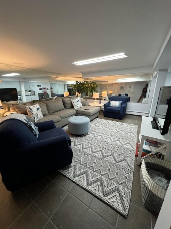 New Listing ! Captain's Cottage - Cold Spring Harbor Water Views - Property Image 5