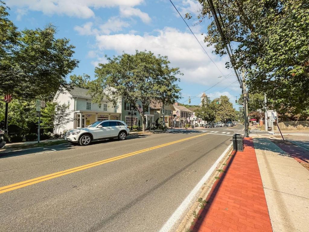 New Listing ! Captain's Cottage - Cold Spring Harbor Water Views - Property Image 28