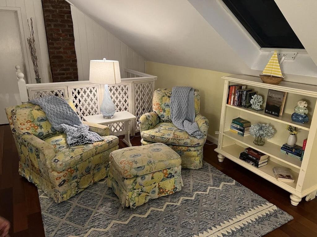 New Listing ! Captain's Cottage - Cold Spring Harbor Water Views - Property Image 23