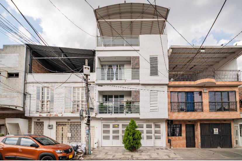 Apartamento con Estacionamiento