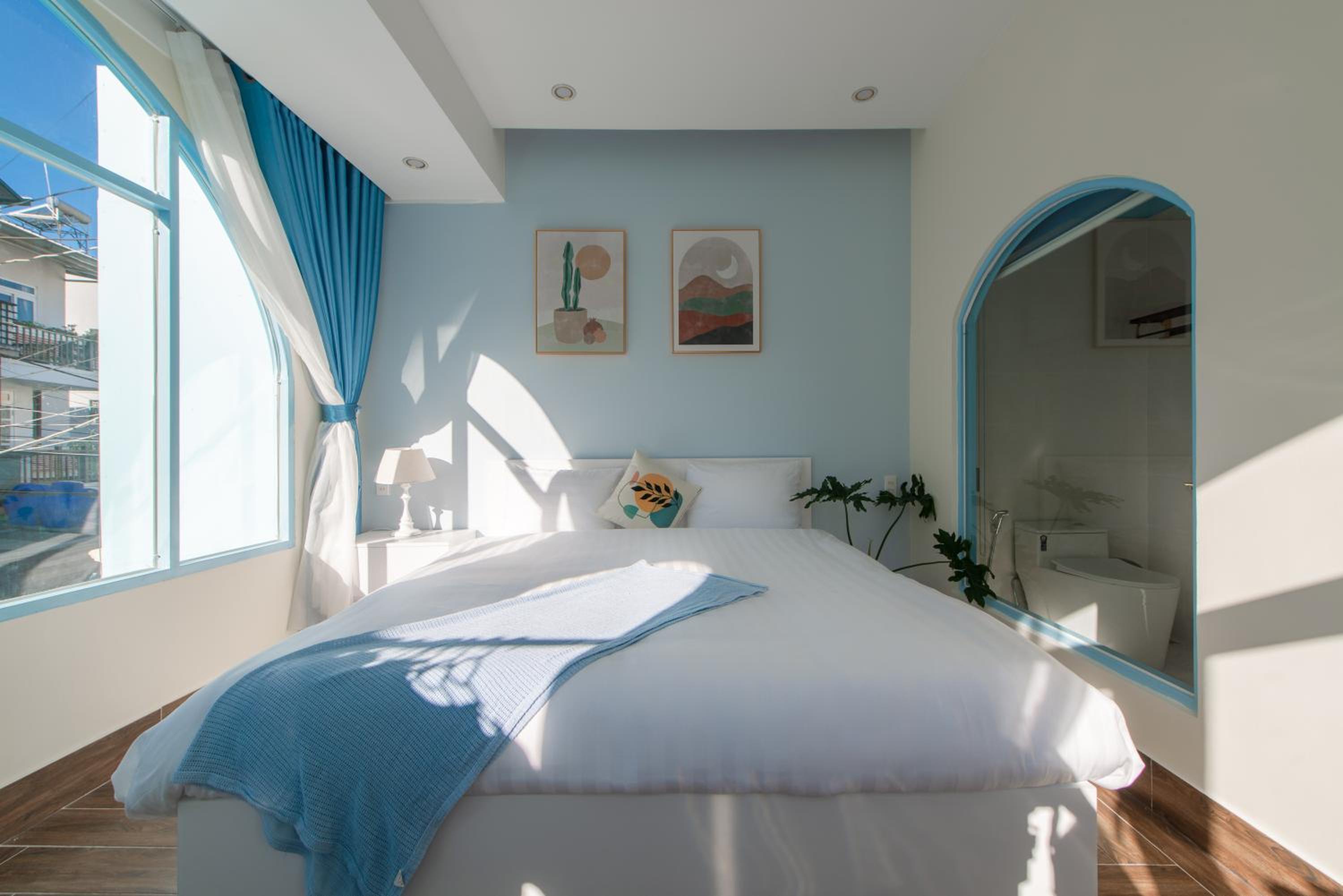 Blue House Nguyên Căn Ngay Trung Tâm Có Máy Lạnh view 4