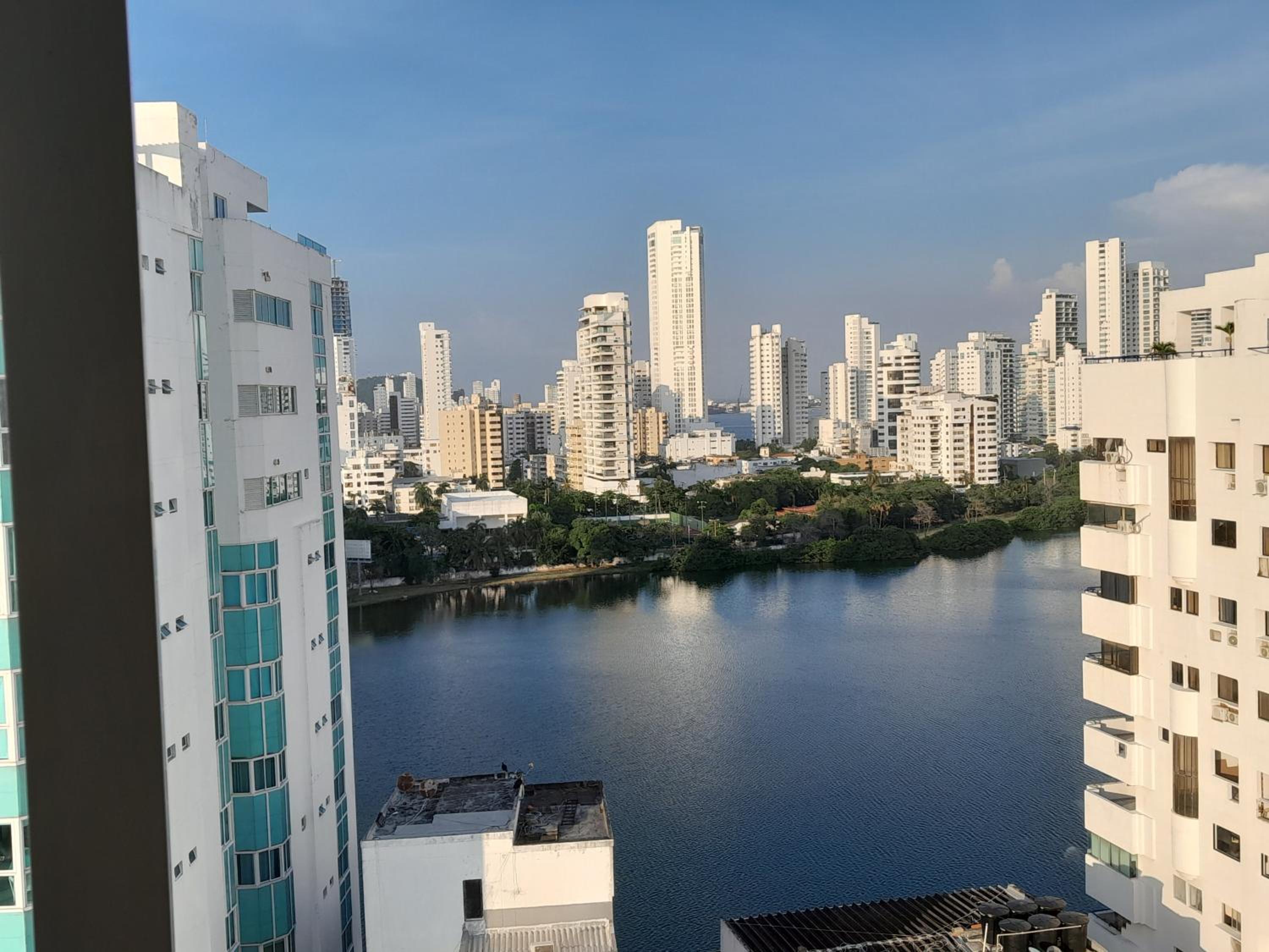 Oceanside 3-bedroom apartment in fun tourist area