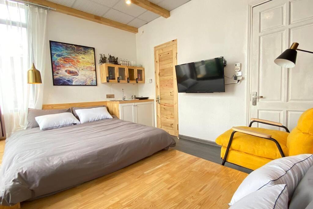 HomestayCHAT*InfinityTub1*Netflix*Hanoi*OldQuarter