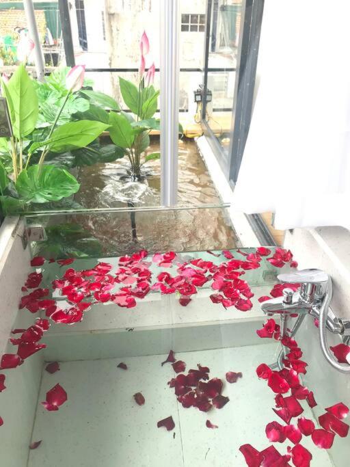 HomestayCHAT*InfinityTub1*Netflix*Hanoi*OldQuarter