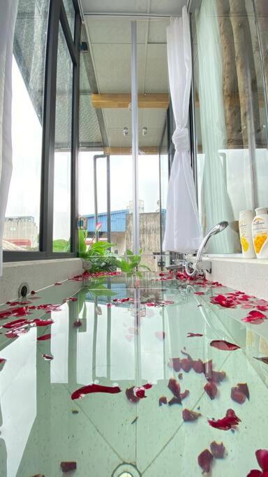HomestayCHAT*InfinityTub1*Netflix*Hanoi*OldQuarter