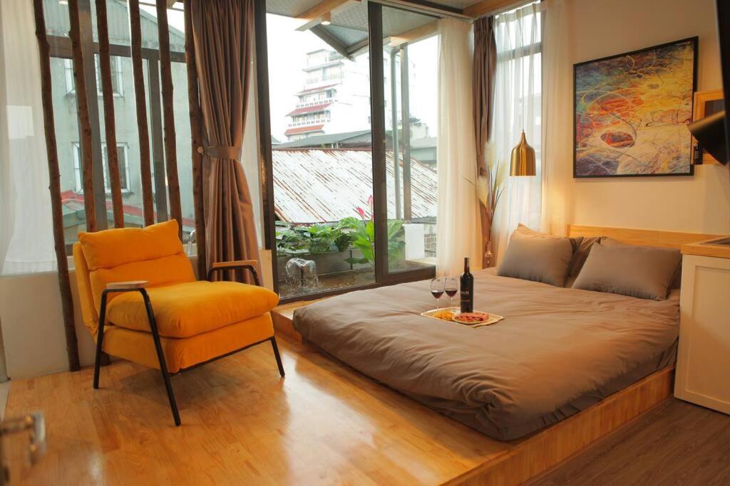 HomestayCHAT*InfinityTub1*Netflix*Hanoi*OldQuarter