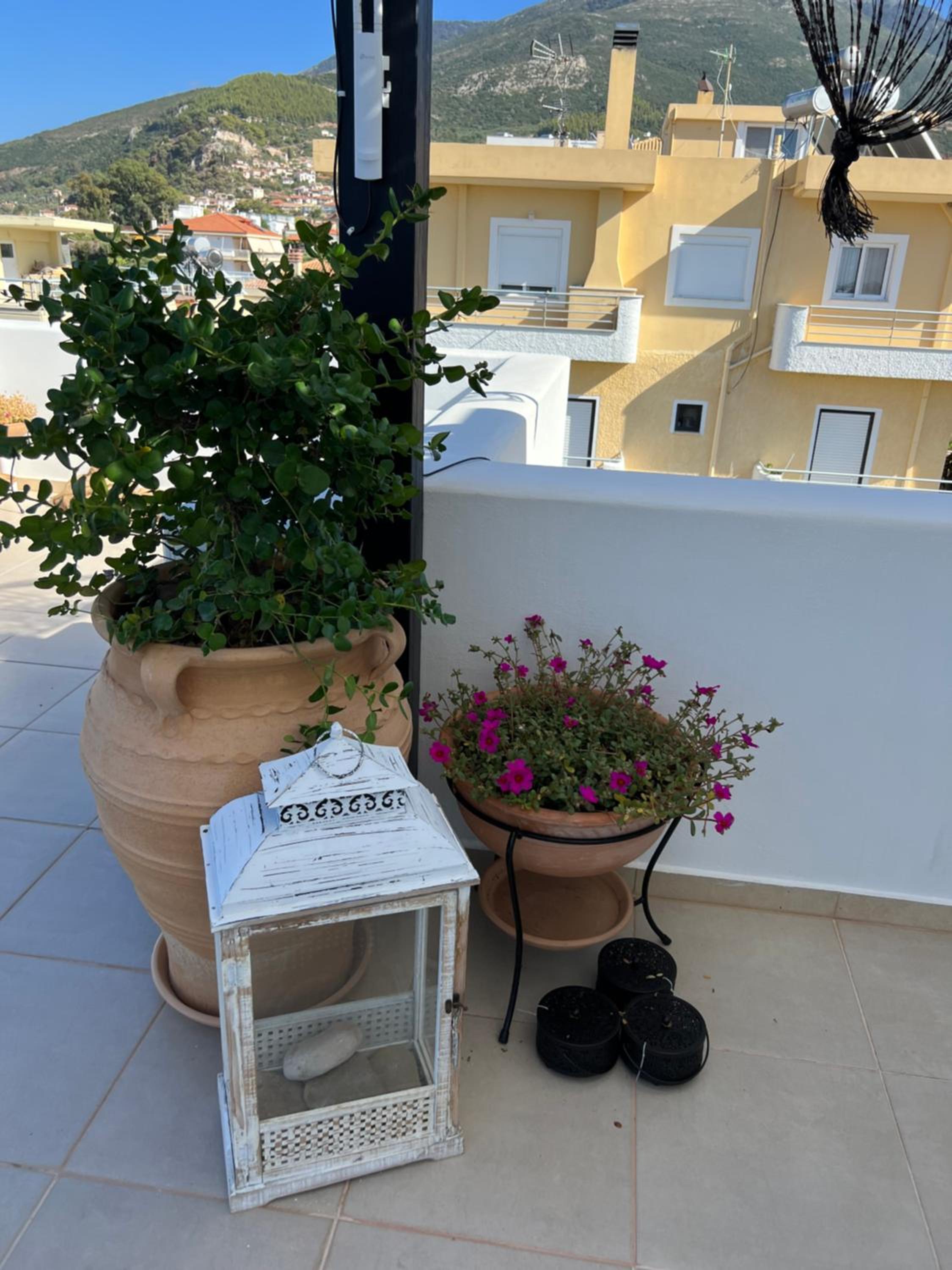 Magical Seaside Town Boutique Apts 1 photo 2