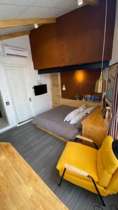 HomestayCHAT*InfinityTub2*Netflix*Hanoi*OldQuarter