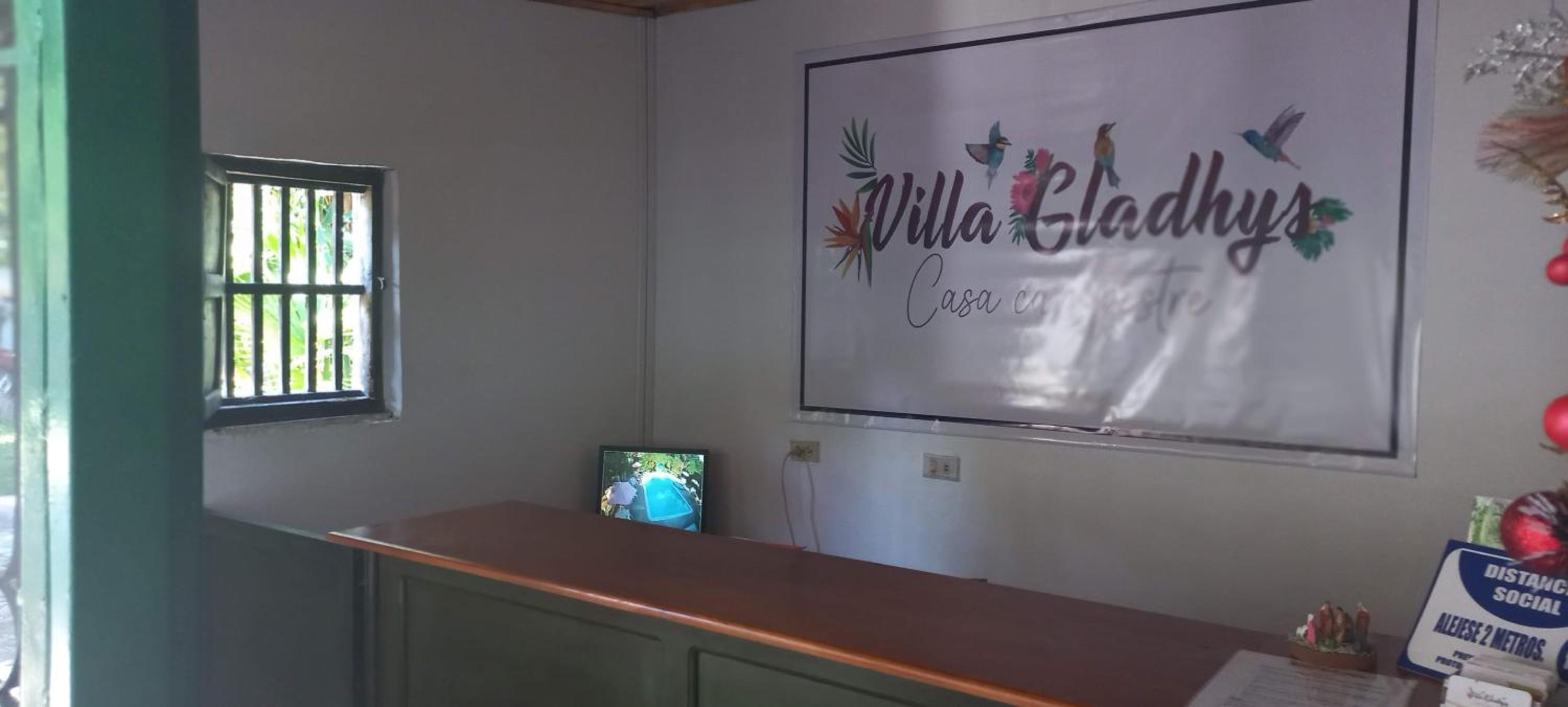 VILLA GLADHYS CASA CAMPESTRE
