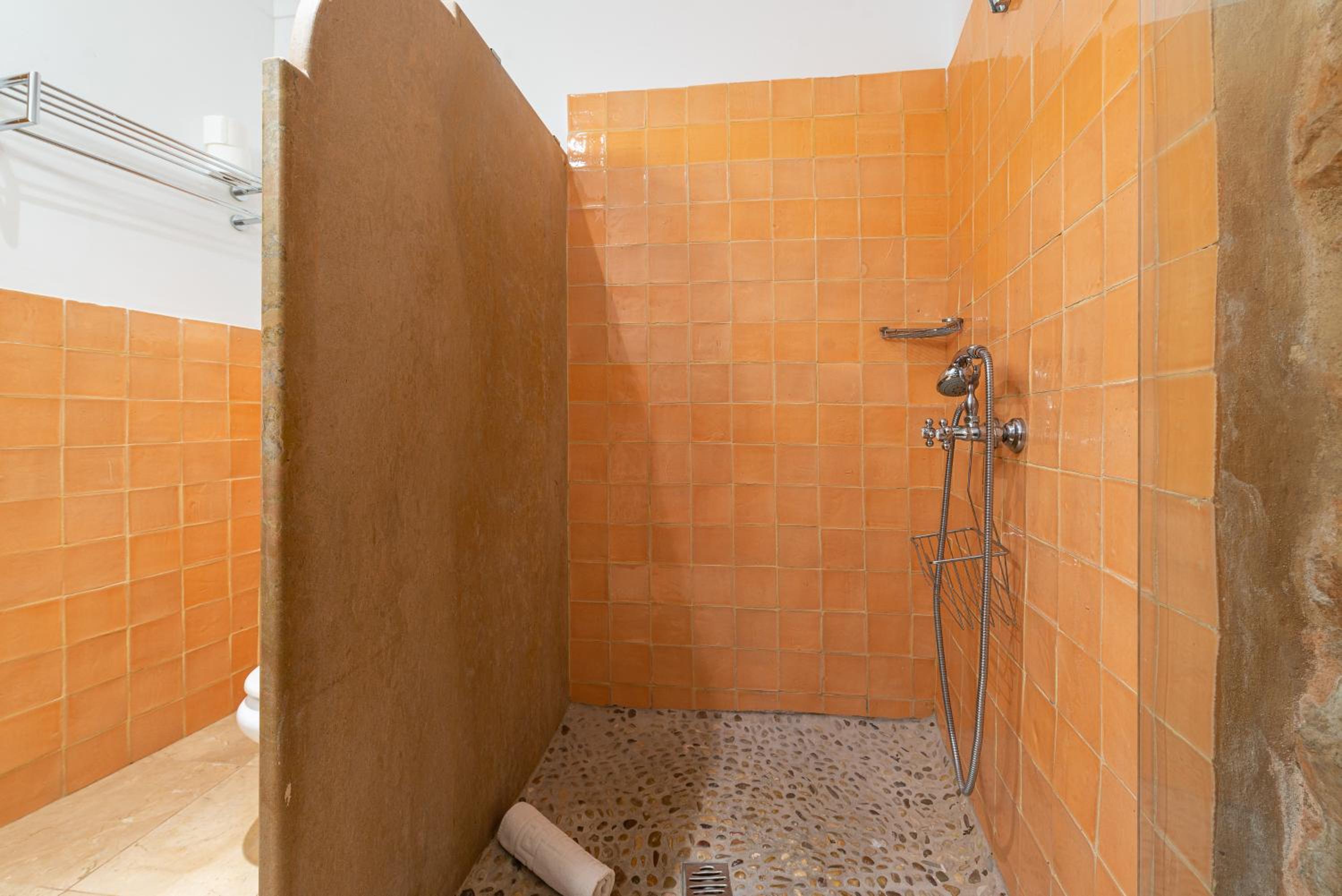 Photo 46