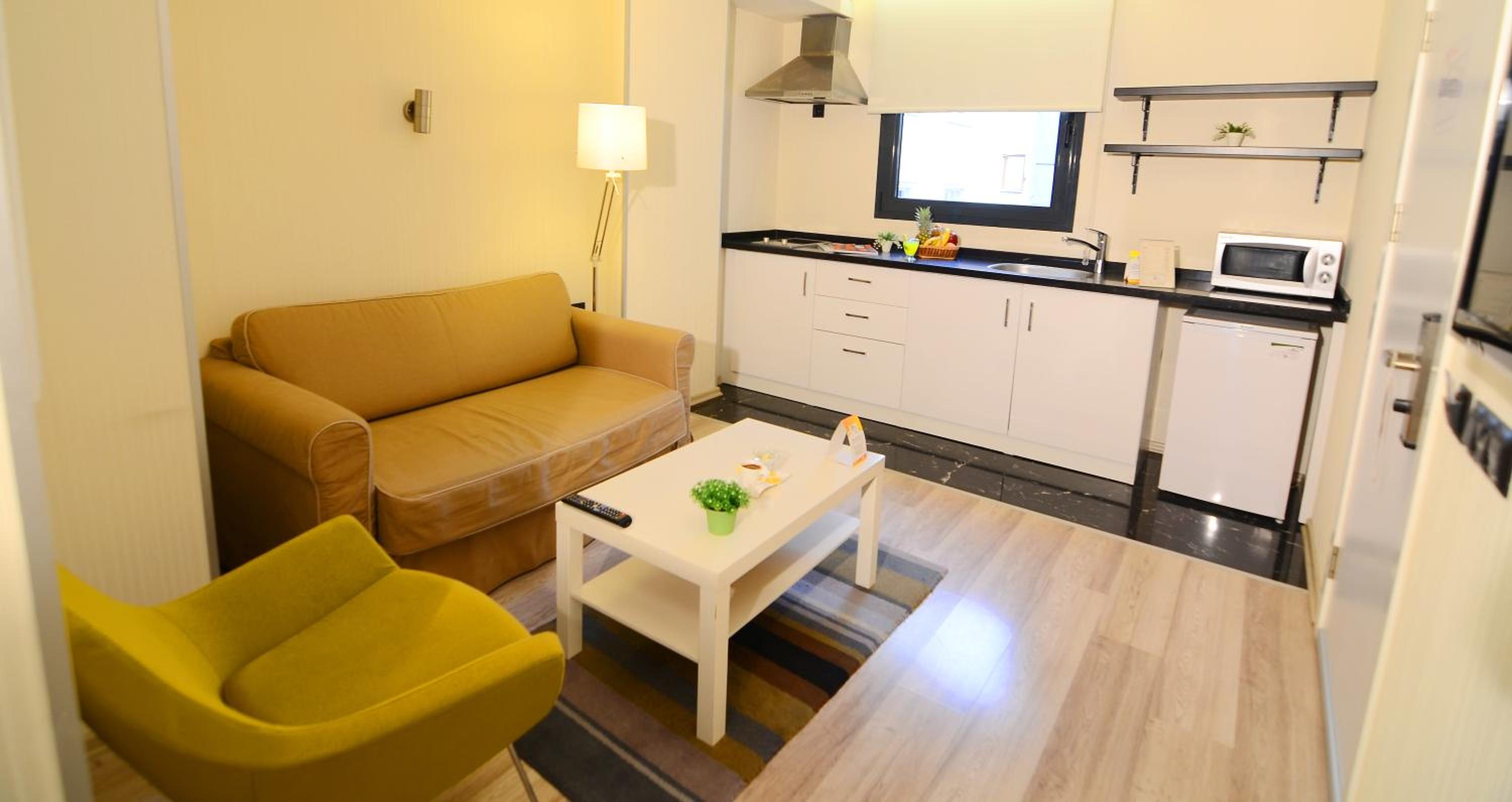 Tempo Suites Airport - Image 10