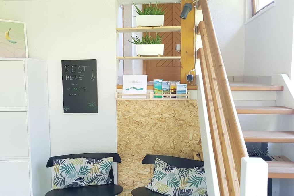 Appartment WALD byTILLY - Gemütliches Studio mit kleiner Dachterrasse, Waldrandlage & Parkplatz nahe Velden und Wörthersee