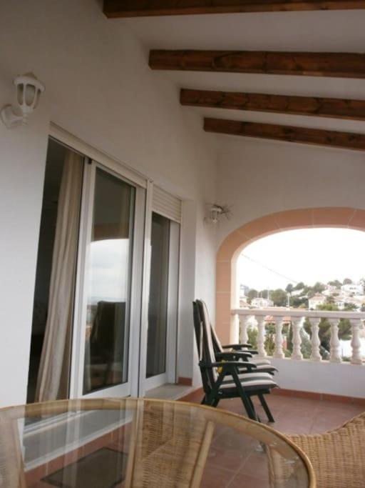 Self Contained hillside Villa with stunning vistas