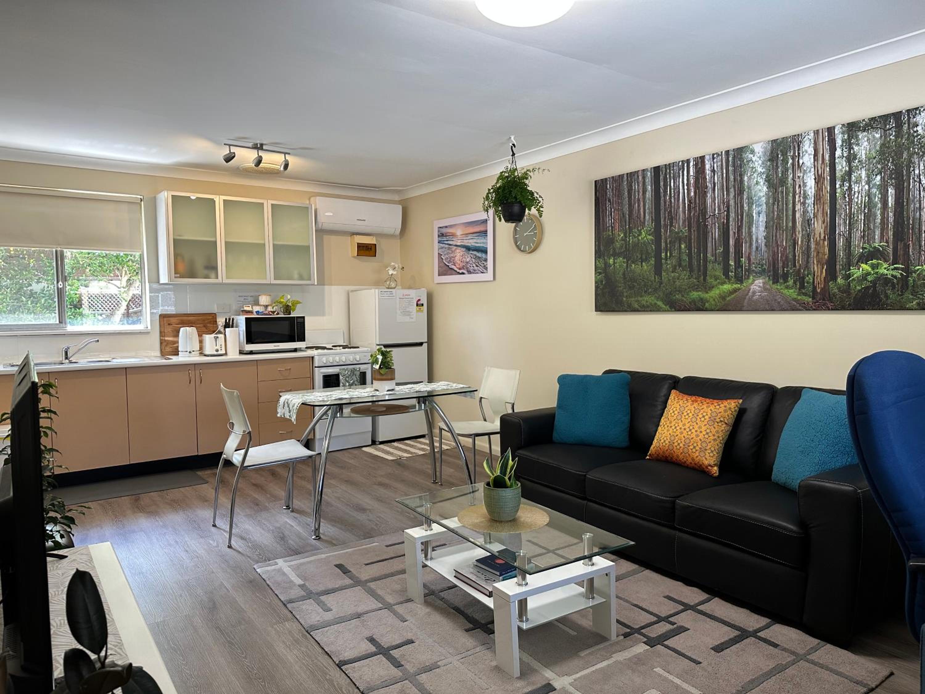 One Bedroom Apartment on Summer - No 4 Near CBD