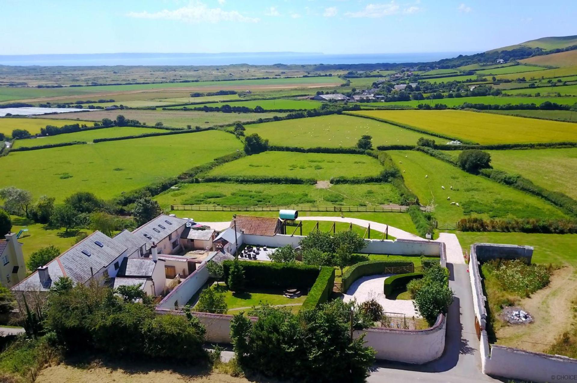 SAUNTON SANFIELD GRANGE 10 Bedrooms view 2