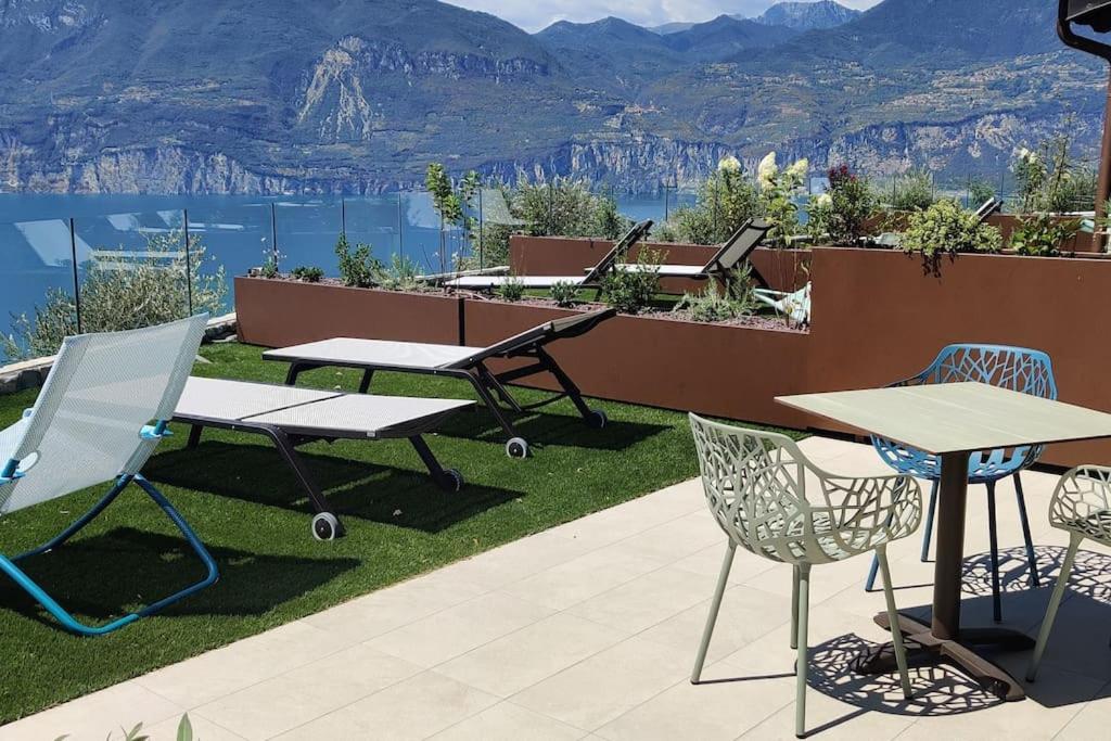 Villa Divina22-APT Unica-Con piscina e vista lago photo 2