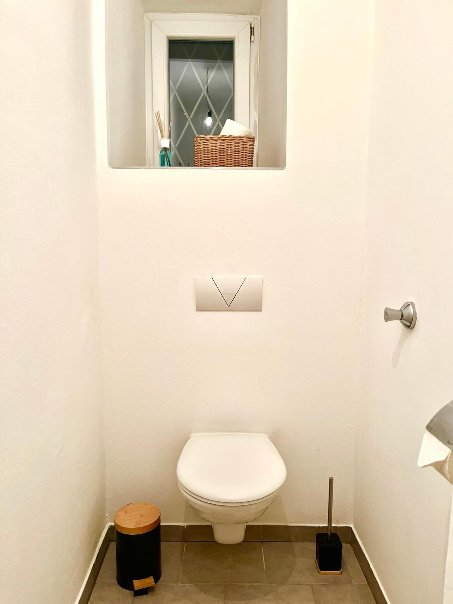 Comfy & Warm City Apartment - Self Check-in