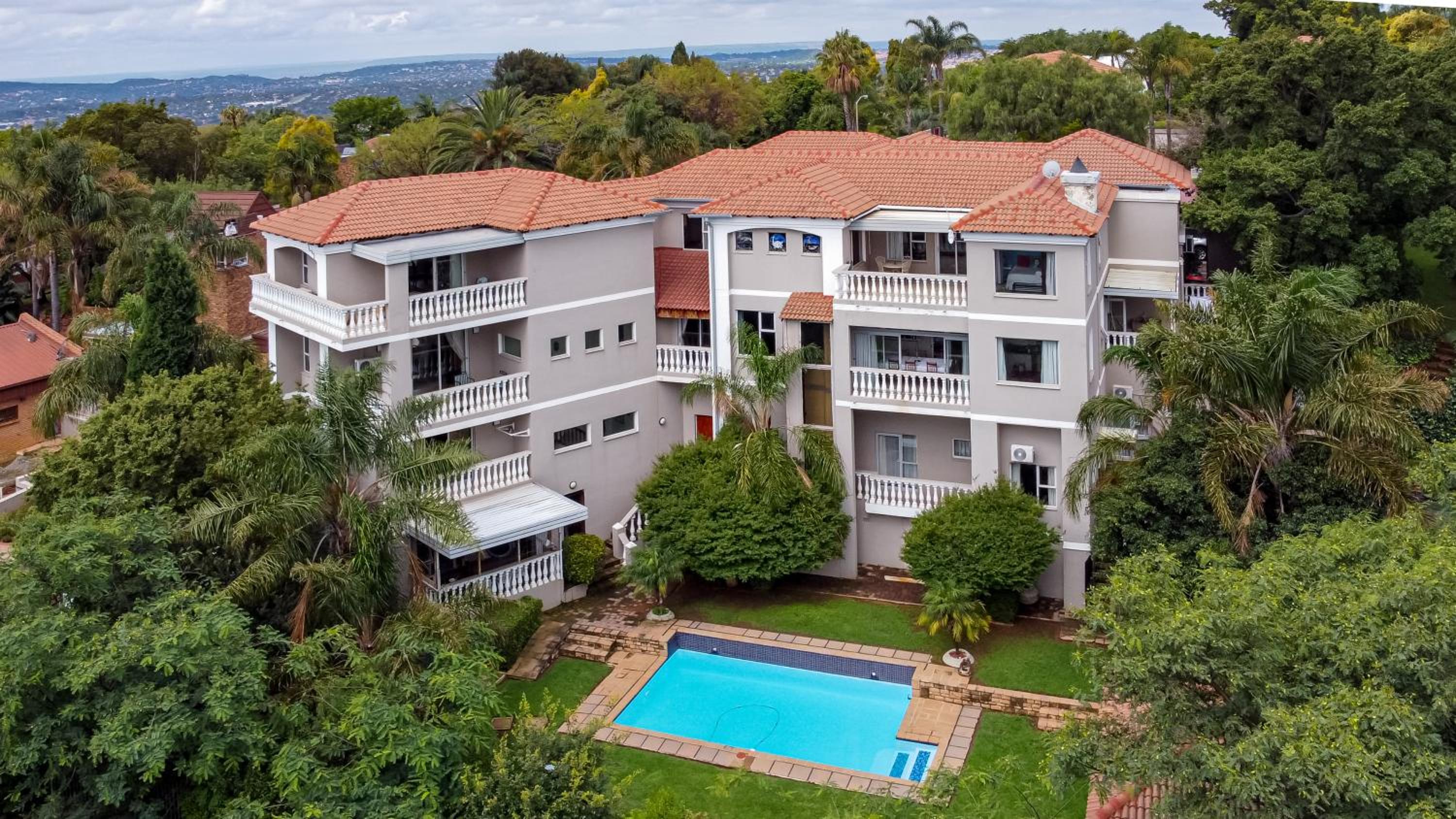 All Seasons Boutique Hotel - Sustainable Electricity and Water