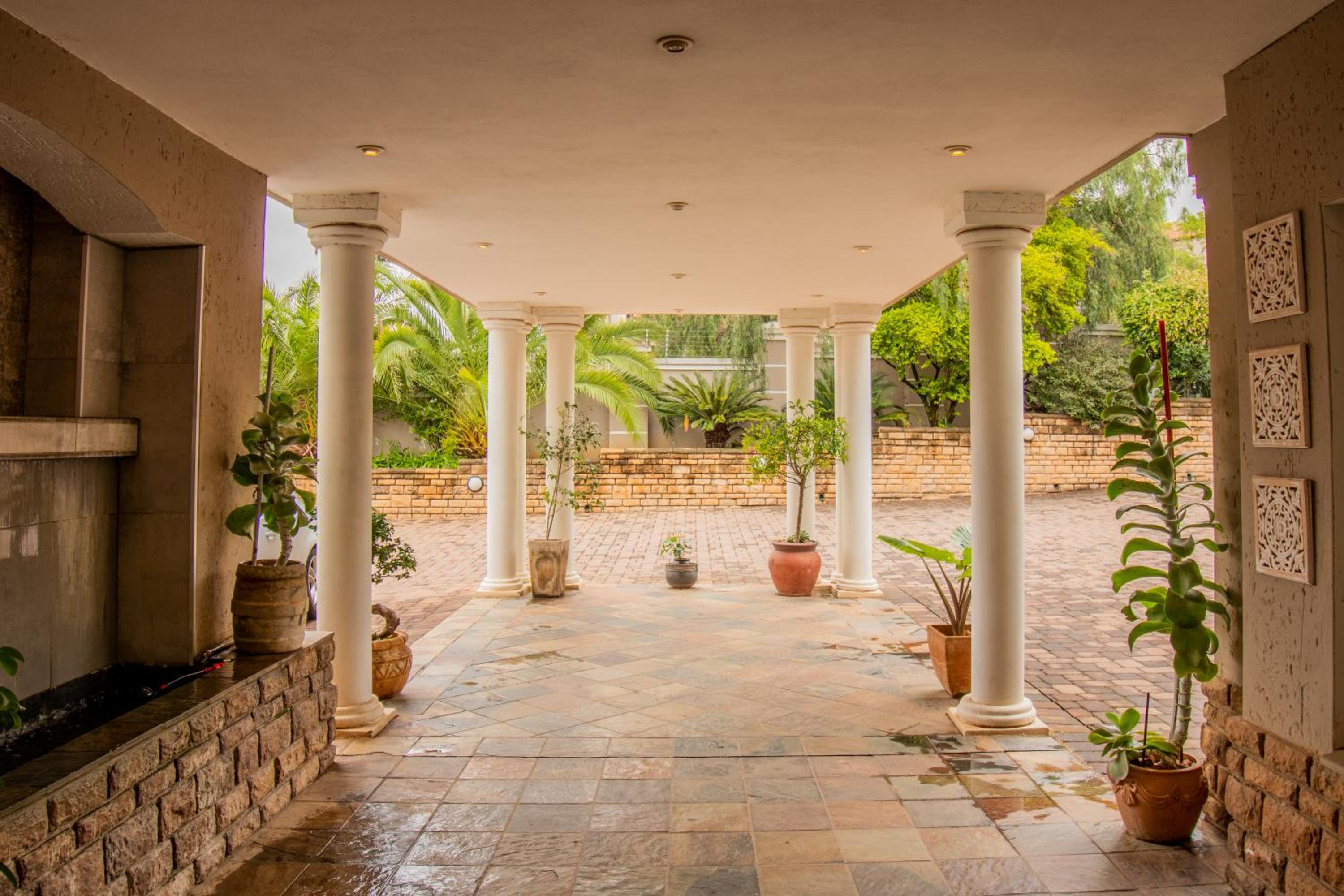 All Seasons Boutique Hotel - Sustainable Electricity and Water