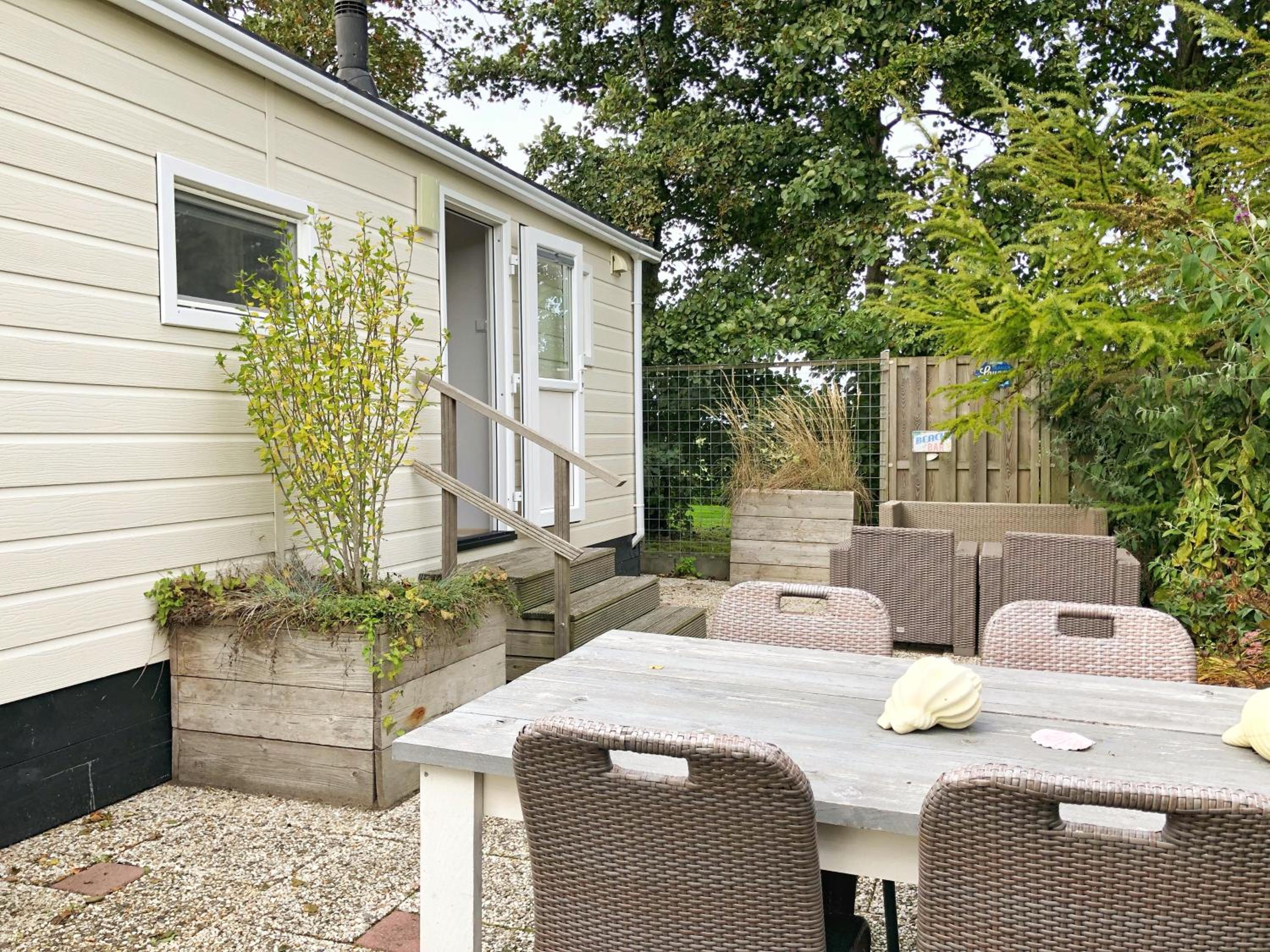 Chalet 538 op Recreatiepark De Wielen view 4