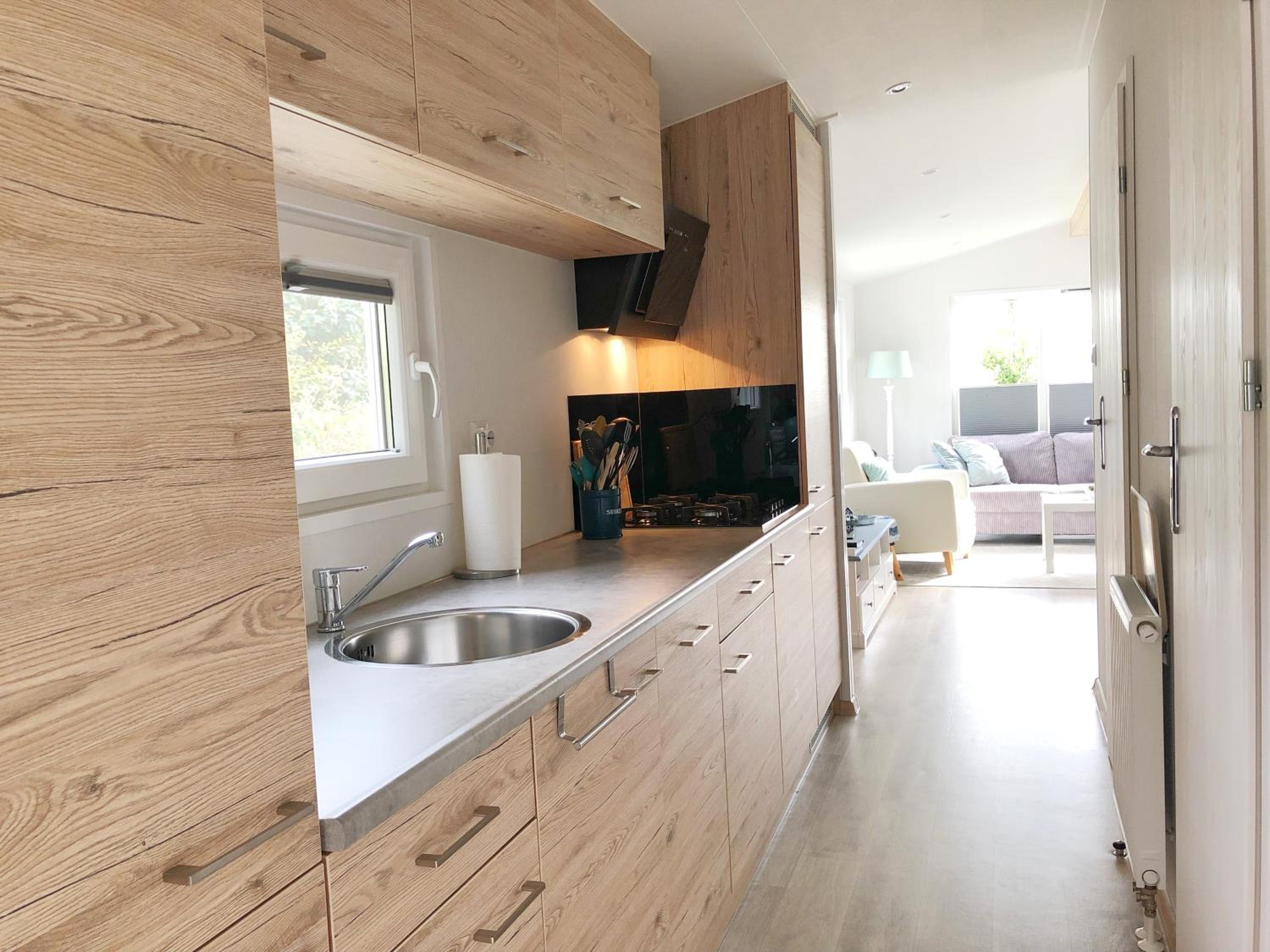 Chalet 538 op Recreatiepark De Wielen view 5