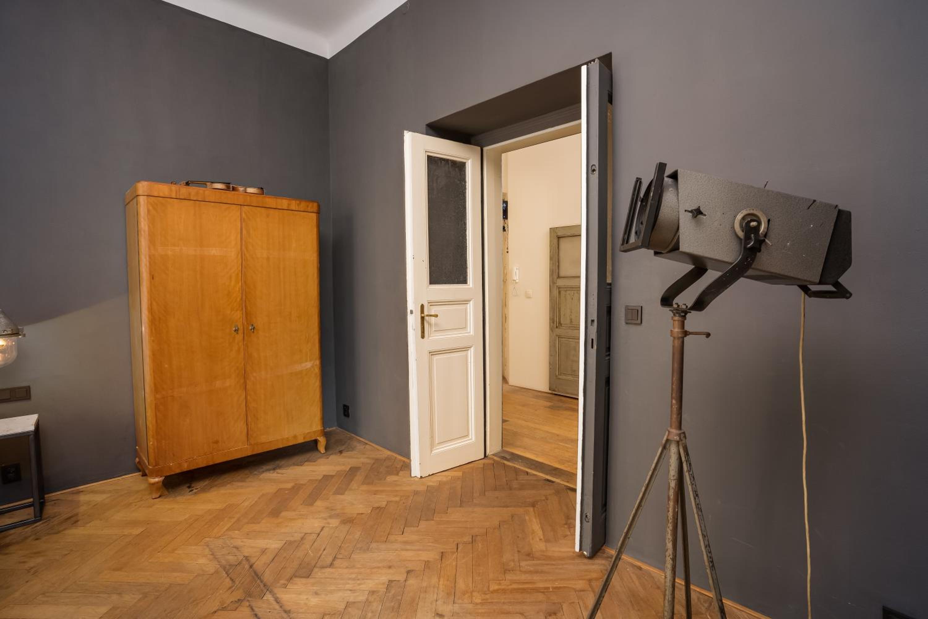 Prague Days - Family-friendly Apartment with Netflix in quiet Vinohrady