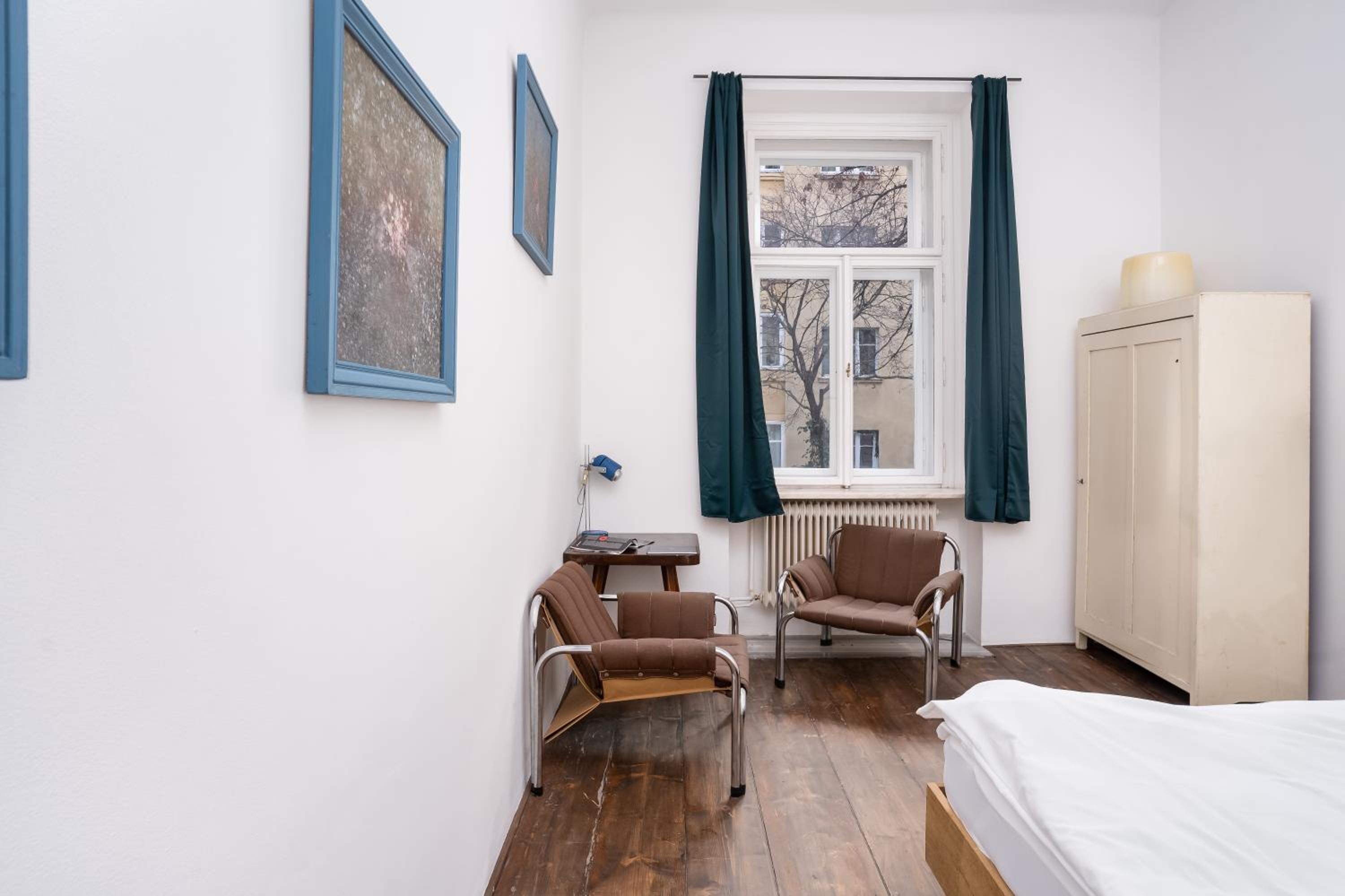 Prague Days - Family-friendly Apartment with Netflix in quiet Vinohrady