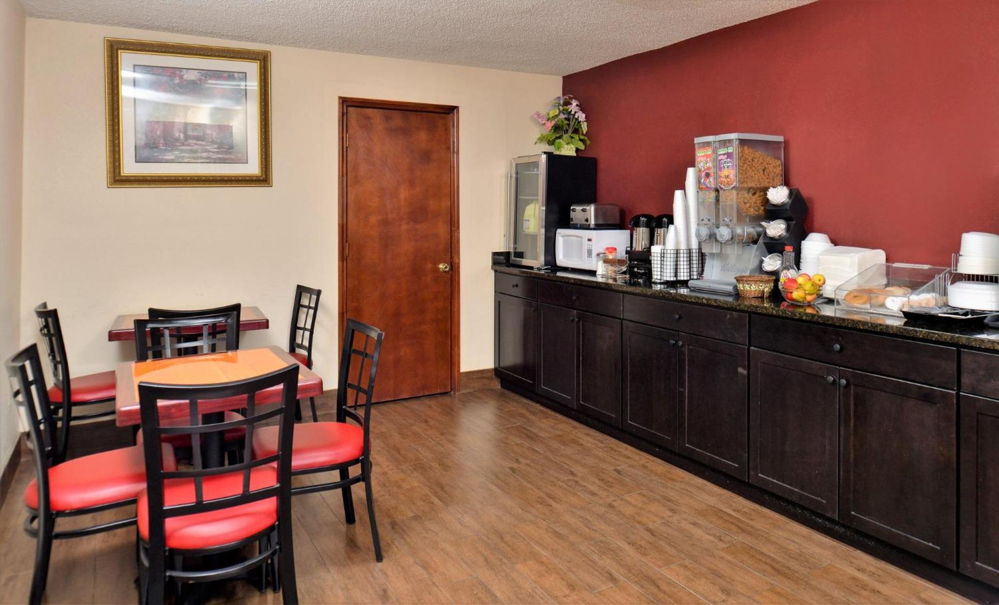 Red Roof Inn Cartersville-Emerson-LakePoint North, 사진 18