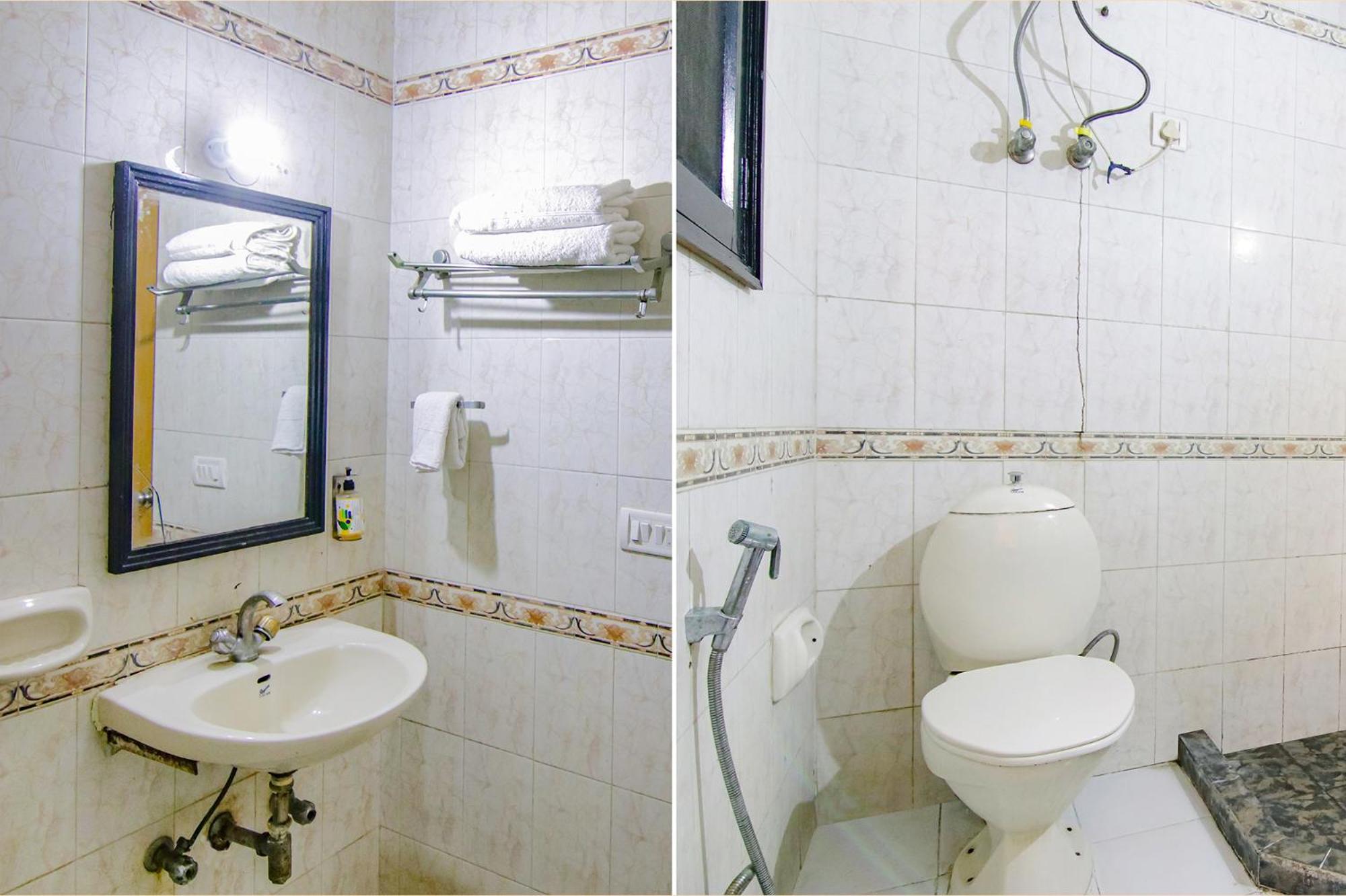 Gurgaon Vacations - FabHotel Singh Suite - Property Image 1