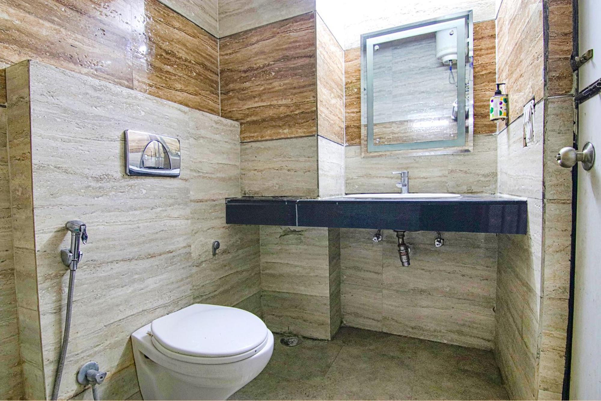 Gurgaon Vacations - FabHotel Singh Suite - Property Image 11
