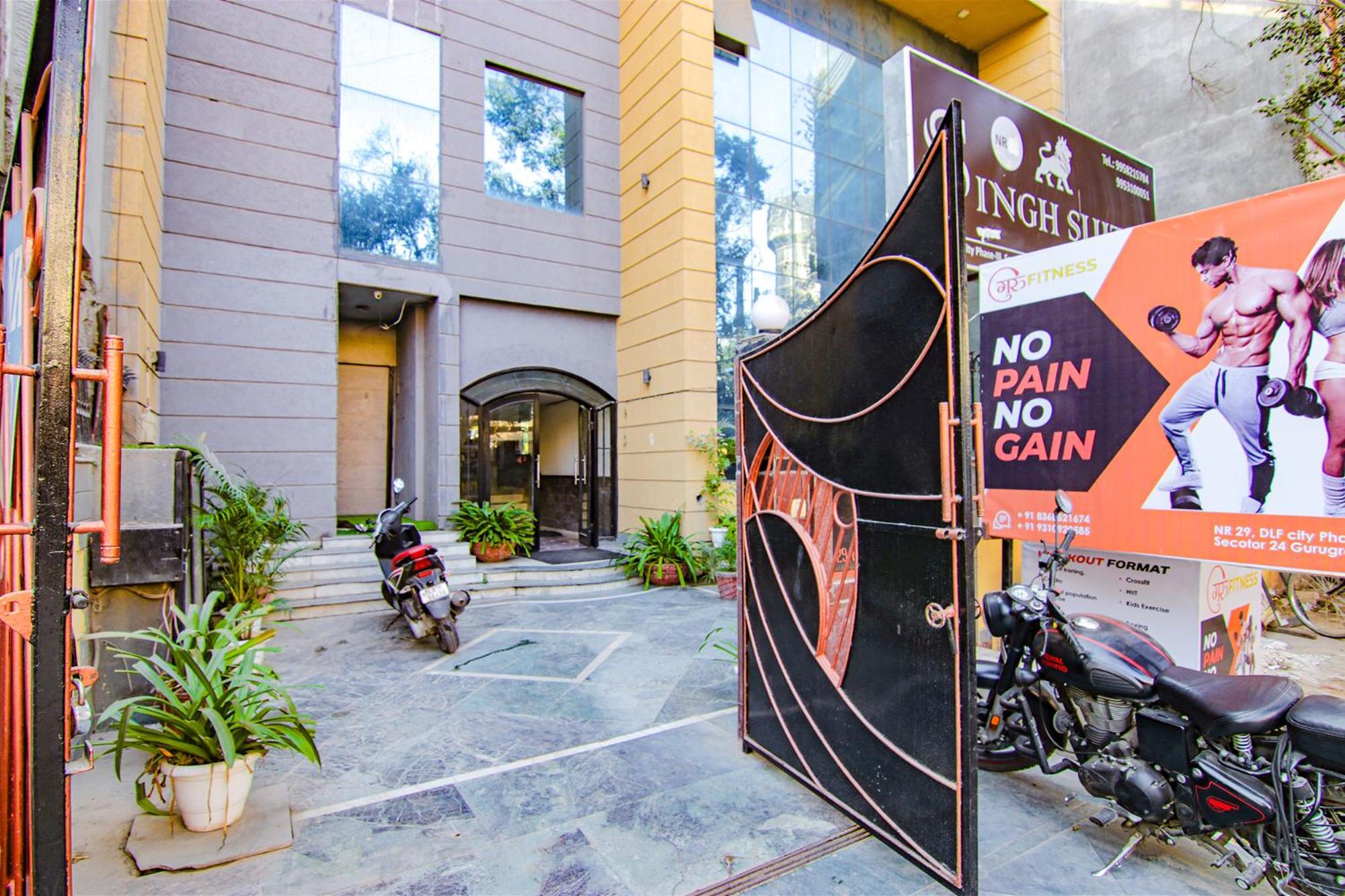 Gurgaon Vacations - FabHotel Singh Suite - Property Image 3