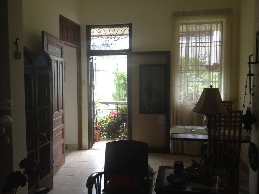 Centerpice Colonial Zone view 4