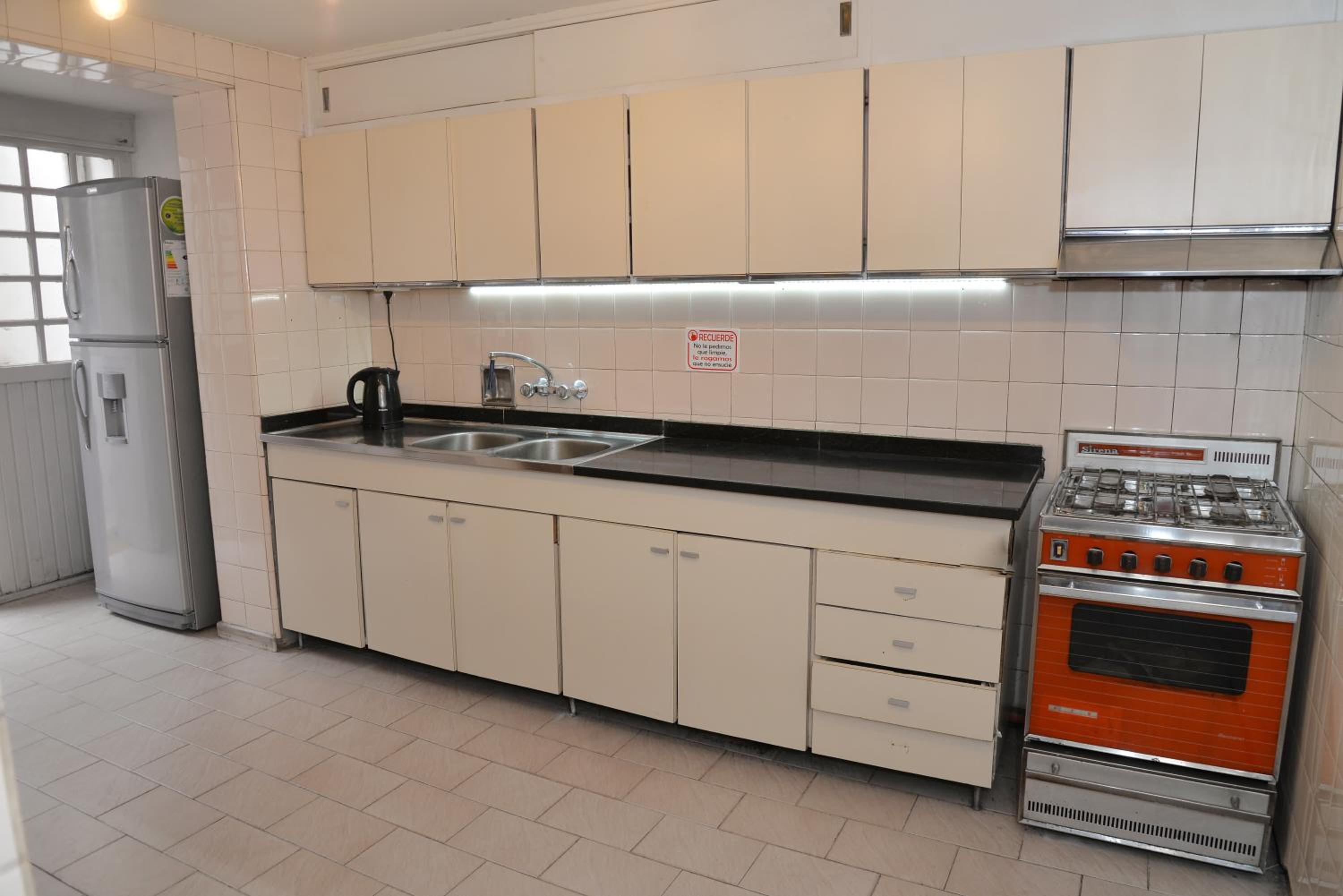 HOSTEL KUYUK