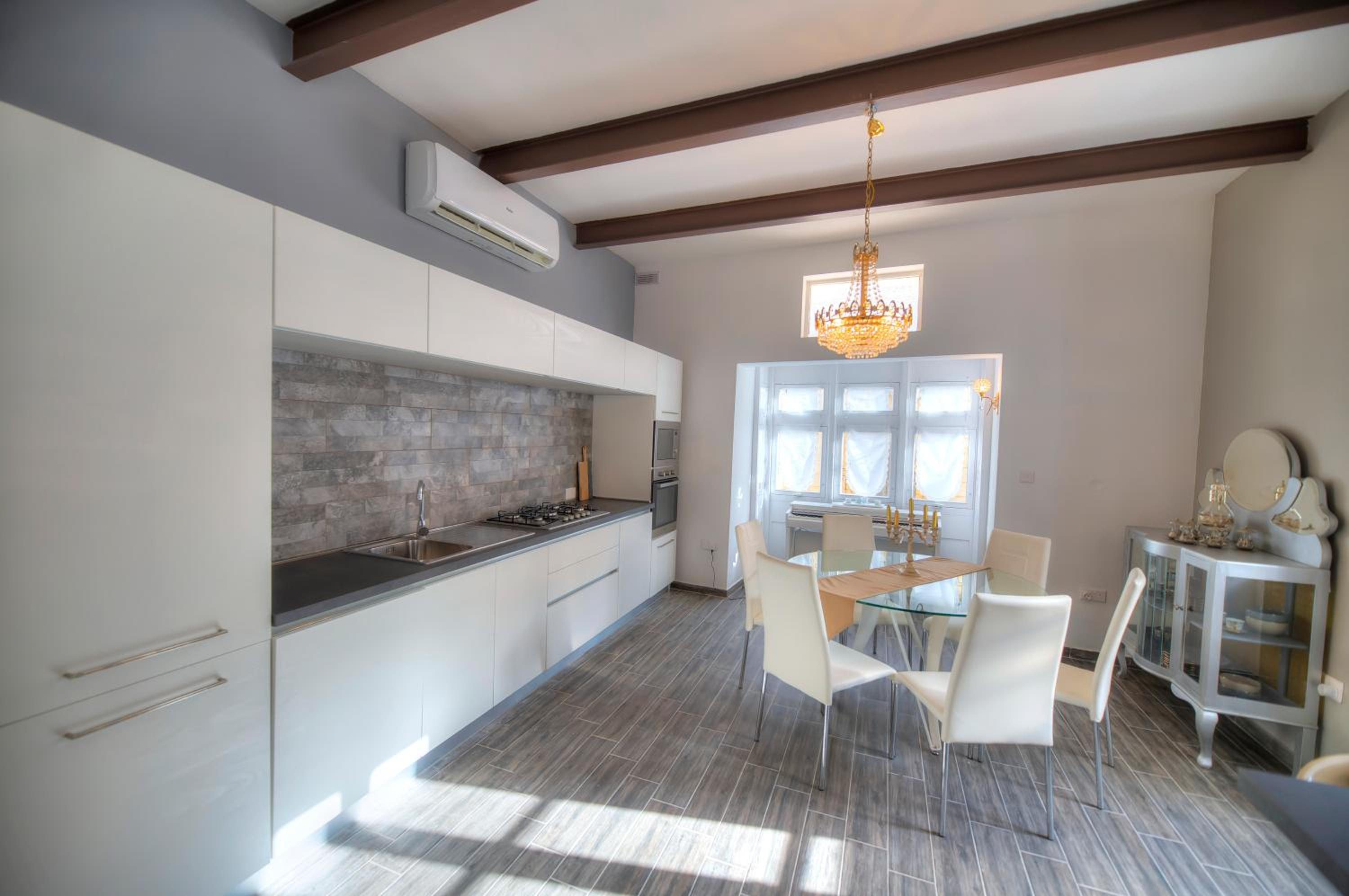 Spectacular spacious house with sun terrace ILJU1-1 view 4