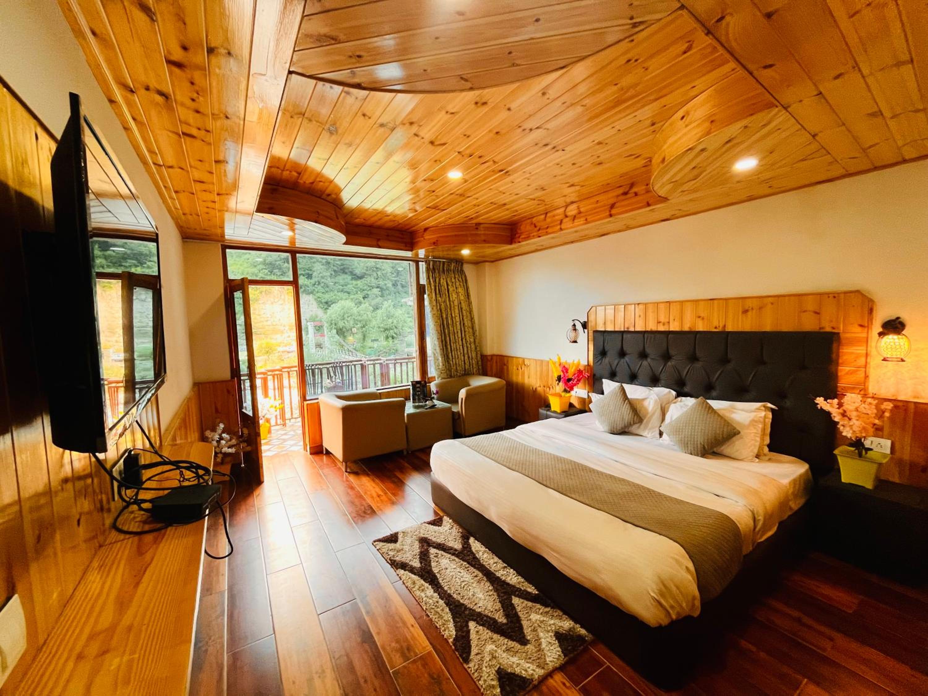 D Choice Resort, Manali view 2