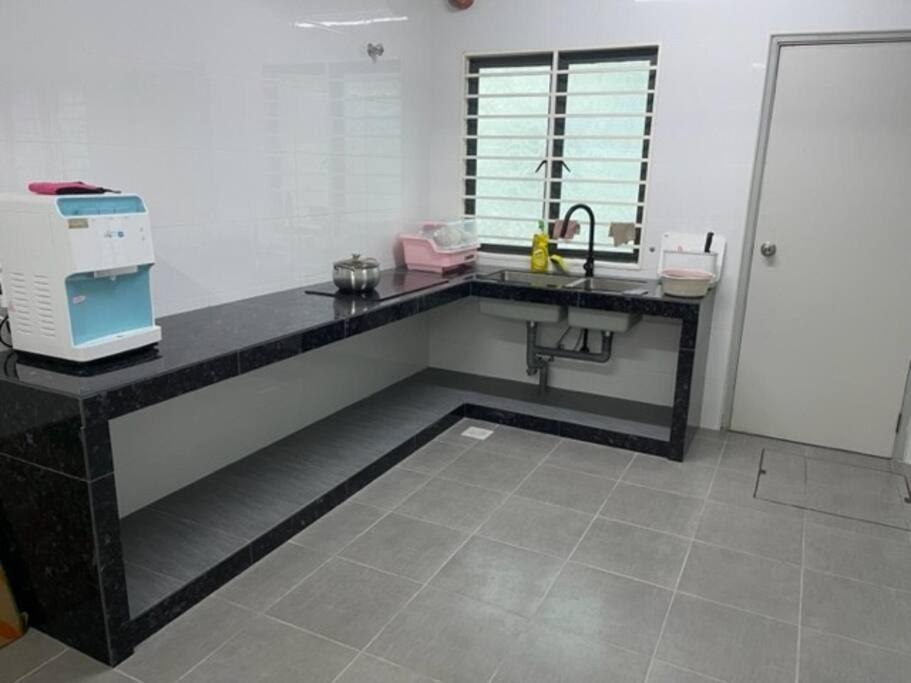 KY Happiness Homestay Tanjong Karang 快乐民宿 photo 8