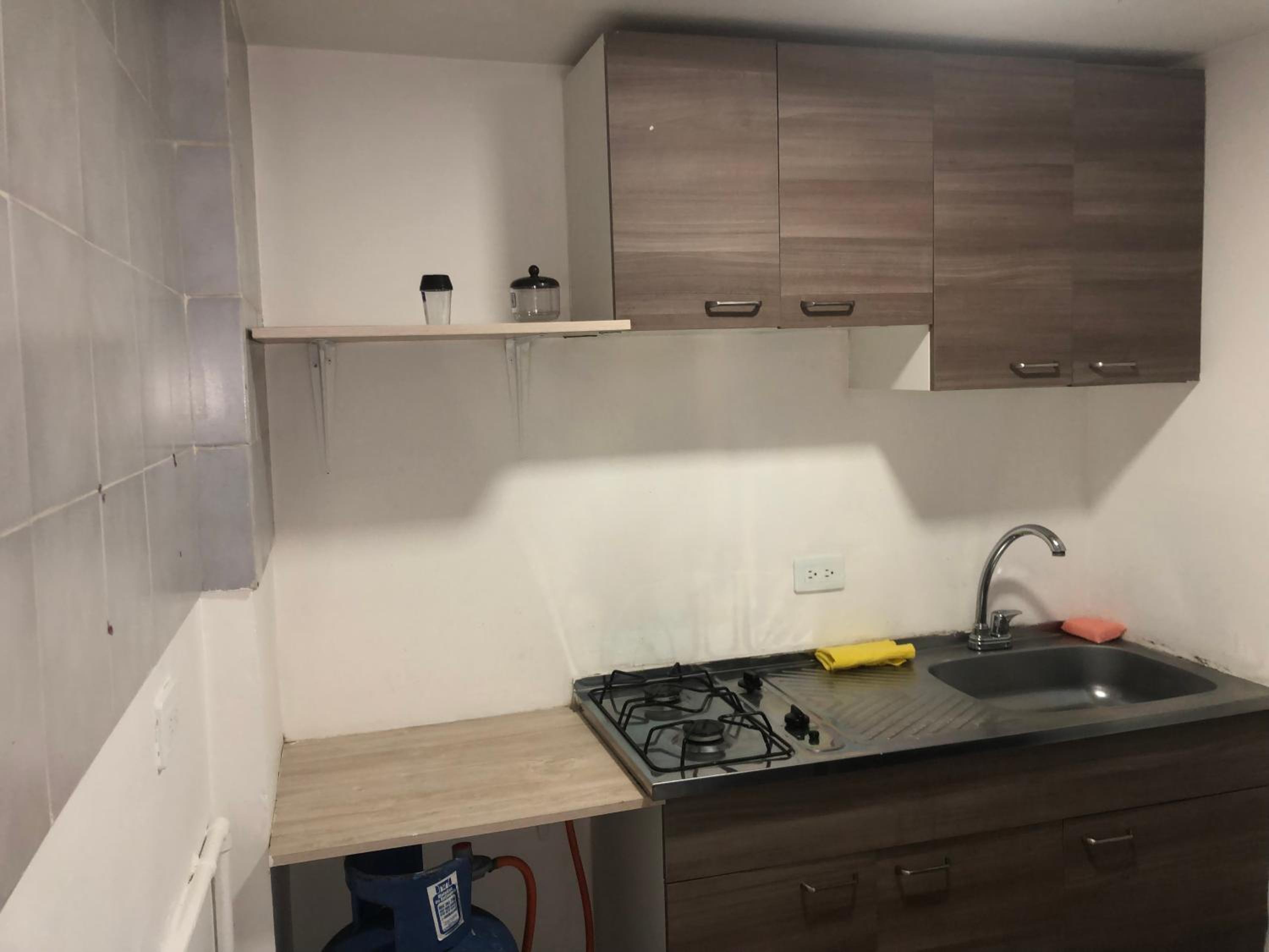 Céntrico apartamento y bien ubicado en laureles 202