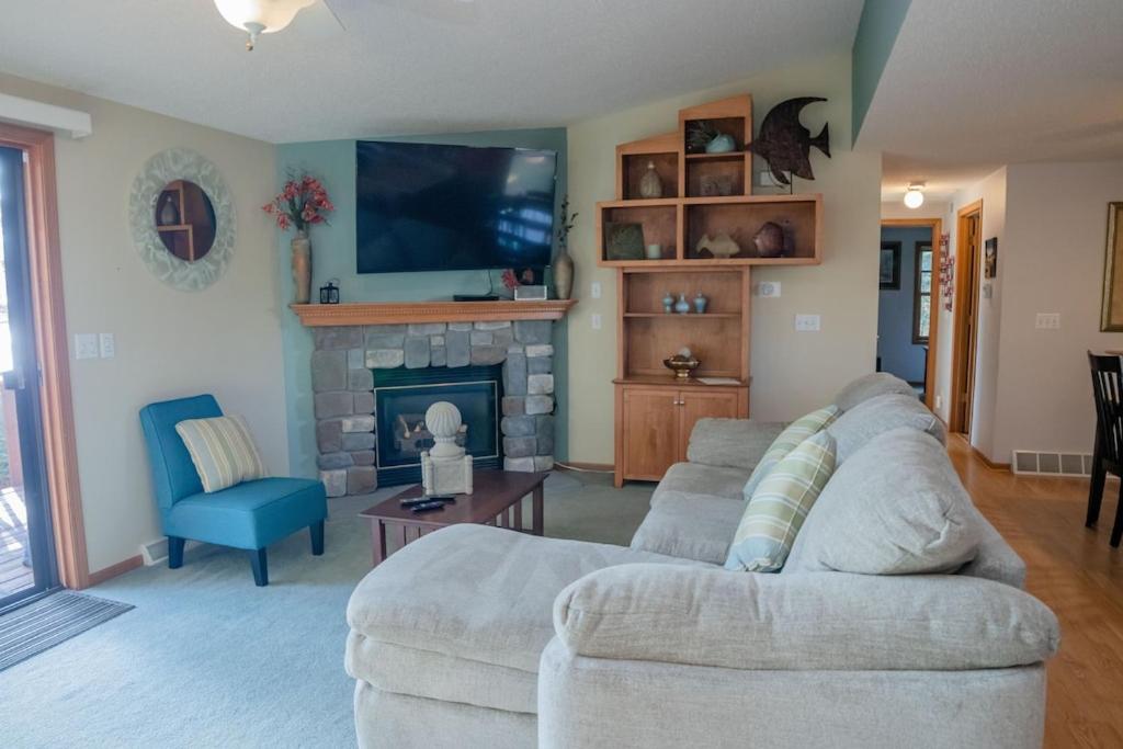 TheLake House view 3